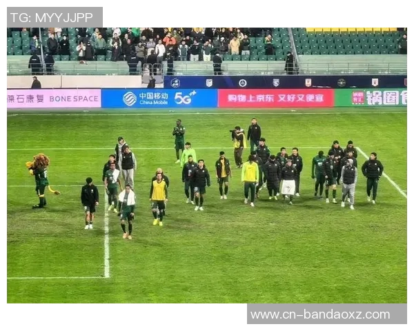 张晓彬呼吁国安球迷与球员相互理解共度换帅挑战时刻